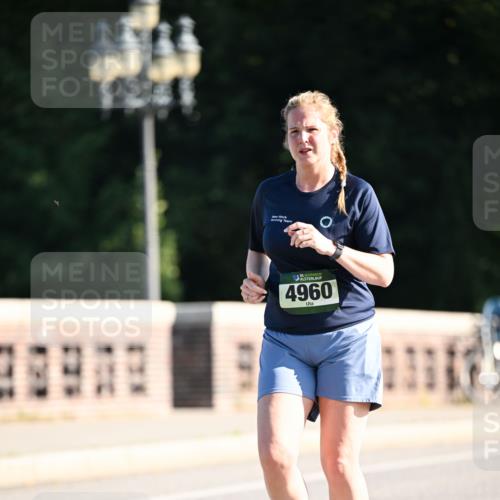 01.09.2024 - BARMER Alsterlauf Dr. Thomas Lammeyer http://msf.ph/oto/6920849 01.09.2024 09:52:48 Laufen 38979, 35, 4960 meine-sportfotos.de