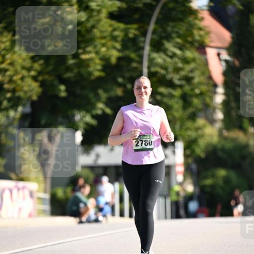 01.09.2024 - BARMER Alsterlauf Dr. Thomas Lammeyer http://msf.ph/oto/6920863 01.09.2024 09:52:53 Laufen 2780 meine-sportfotos.de