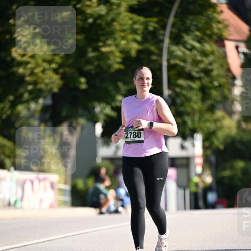 01.09.2024 - BARMER Alsterlauf Dr. Thomas Lammeyer http://msf.ph/oto/6920872 01.09.2024 09:52:53 Laufen 2780 meine-sportfotos.de