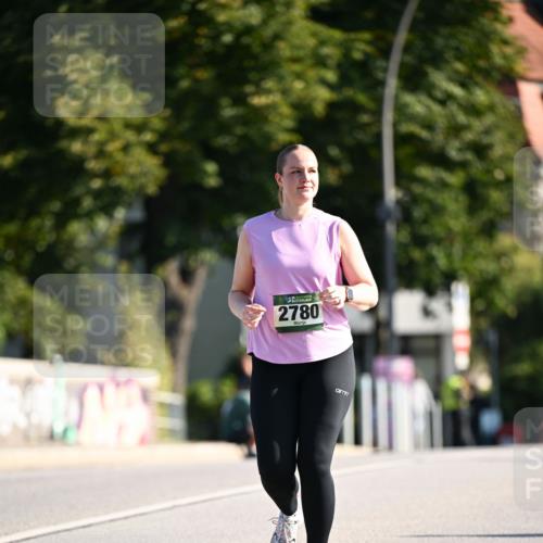 01.09.2024 - BARMER Alsterlauf Dr. Thomas Lammeyer http://msf.ph/oto/6920893 01.09.2024 09:52:54 Laufen 2780 meine-sportfotos.de