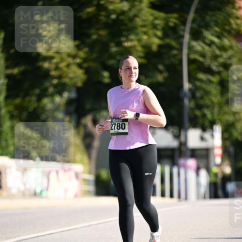 01.09.2024 - BARMER Alsterlauf Dr. Thomas Lammeyer http://msf.ph/oto/6920899 01.09.2024 09:52:54 Laufen 2780 meine-sportfotos.de