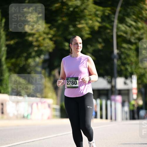 01.09.2024 - BARMER Alsterlauf Dr. Thomas Lammeyer http://msf.ph/oto/6920902 01.09.2024 09:52:54 Laufen 2780 meine-sportfotos.de