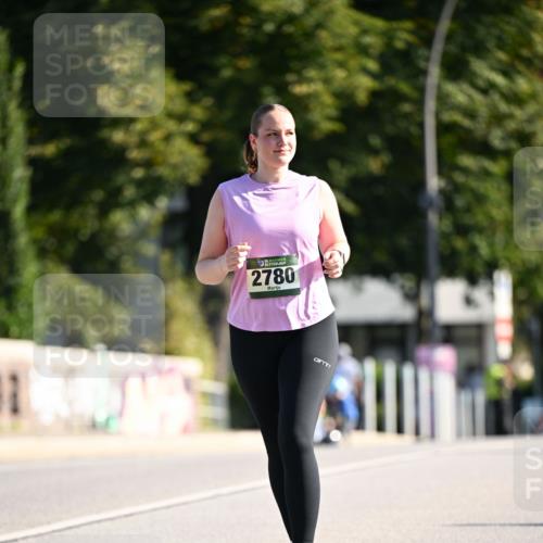 01.09.2024 - BARMER Alsterlauf Dr. Thomas Lammeyer http://msf.ph/oto/6920907 01.09.2024 09:52:54 Laufen 2780 meine-sportfotos.de
