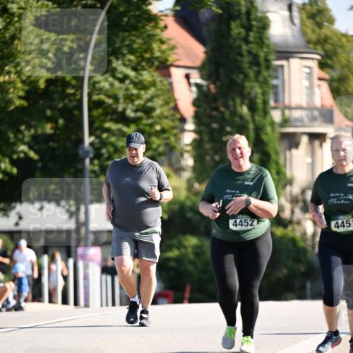 01.09.2024 - BARMER Alsterlauf Dr. Thomas Lammeyer http://msf.ph/oto/6920926 01.09.2024 09:52:59 Laufen 4452, 4451 meine-sportfotos.de