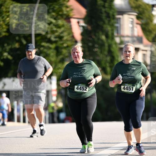 01.09.2024 - BARMER Alsterlauf Dr. Thomas Lammeyer http://msf.ph/oto/6920941 01.09.2024 09:53:00 Laufen 4452, 4451 meine-sportfotos.de