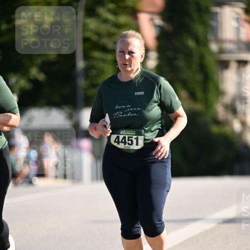 01.09.2024 - BARMER Alsterlauf Dr. Thomas Lammeyer http://msf.ph/oto/6921010 01.09.2024 09:53:03 Laufen 35, 35, 4451 meine-sportfotos.de