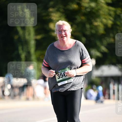 01.09.2024 - BARMER Alsterlauf Dr. Thomas Lammeyer http://msf.ph/oto/6921062 01.09.2024 09:53:24 Laufen 35, 35, 3566 meine-sportfotos.de