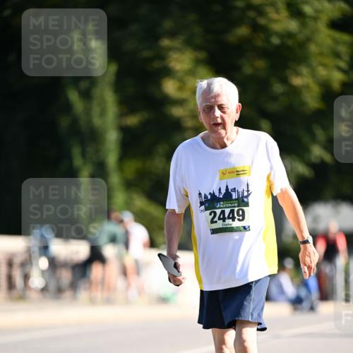 01.09.2024 - BARMER Alsterlauf Dr. Thomas Lammeyer http://msf.ph/oto/6921102 01.09.2024 09:53:44 Laufen 7, 8, 5, 2449 meine-sportfotos.de