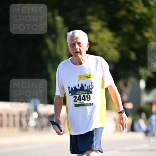 01.09.2024 - BARMER Alsterlauf Dr. Thomas Lammeyer http://msf.ph/oto/6921125 01.09.2024 09:53:45 Laufen 7, 35, 2449 meine-sportfotos.de