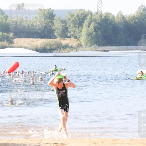 01.09.2024 - 17. Tribühne Triathlon Luisa Fischer http://msf.ph/oto/6921133 01.09.2024 09:01:59 Schwimmen 30 meine-sportfotos.de