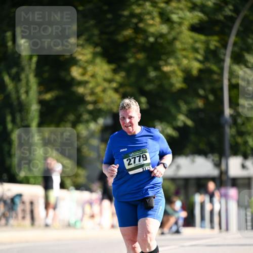 01.09.2024 - BARMER Alsterlauf Dr. Thomas Lammeyer http://msf.ph/oto/6921147 01.09.2024 09:53:49 Laufen 2779, 2779 meine-sportfotos.de
