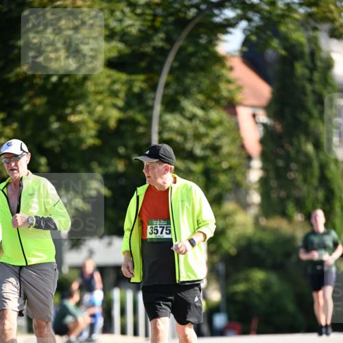 01.09.2024 - BARMER Alsterlauf Dr. Thomas Lammeyer http://msf.ph/oto/6921169 01.09.2024 09:53:53 Laufen 3575 meine-sportfotos.de