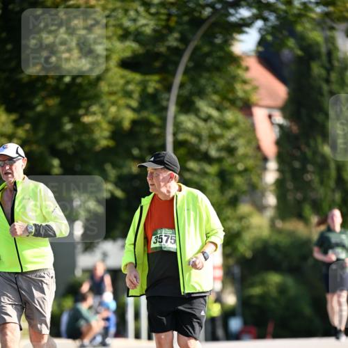 01.09.2024 - BARMER Alsterlauf Dr. Thomas Lammeyer http://msf.ph/oto/6921172 01.09.2024 09:53:53 Laufen 3575 meine-sportfotos.de
