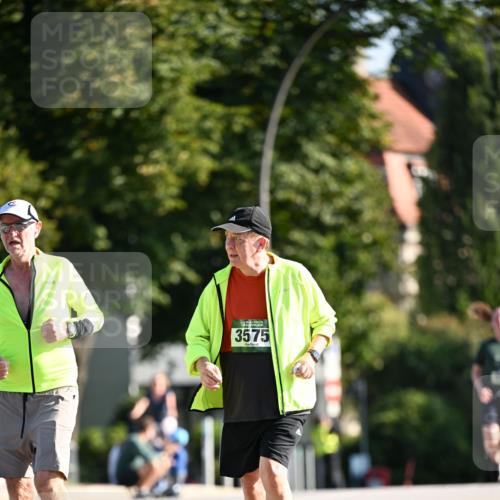 01.09.2024 - BARMER Alsterlauf Dr. Thomas Lammeyer http://msf.ph/oto/6921174 01.09.2024 09:53:53 Laufen 3575 meine-sportfotos.de