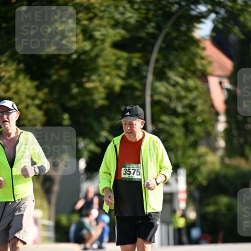 01.09.2024 - BARMER Alsterlauf Dr. Thomas Lammeyer http://msf.ph/oto/6921187 01.09.2024 09:53:54 Laufen 3575 meine-sportfotos.de