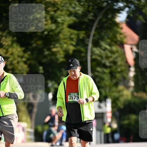 01.09.2024 - BARMER Alsterlauf Dr. Thomas Lammeyer http://msf.ph/oto/6921193 01.09.2024 09:53:54 Laufen 135, 3575 meine-sportfotos.de
