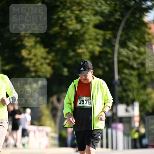 01.09.2024 - BARMER Alsterlauf Dr. Thomas Lammeyer http://msf.ph/oto/6921213 01.09.2024 09:53:54 Laufen 3575 meine-sportfotos.de