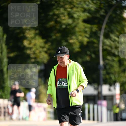 01.09.2024 - BARMER Alsterlauf Dr. Thomas Lammeyer http://msf.ph/oto/6921225 01.09.2024 09:53:55 Laufen 35, 3575 meine-sportfotos.de