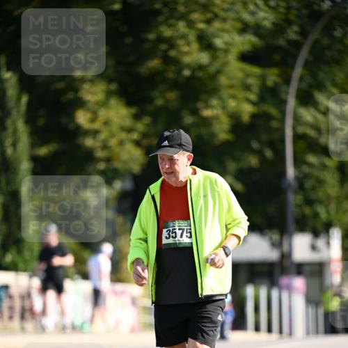01.09.2024 - BARMER Alsterlauf Dr. Thomas Lammeyer http://msf.ph/oto/6921227 01.09.2024 09:53:55 Laufen 3575 meine-sportfotos.de