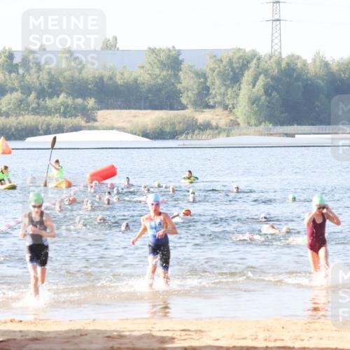 01.09.2024 - 17. Tribühne Triathlon Luisa Fischer http://msf.ph/oto/6921234 01.09.2024 09:02:26 Schwimmen 7, 11, 40 meine-sportfotos.de