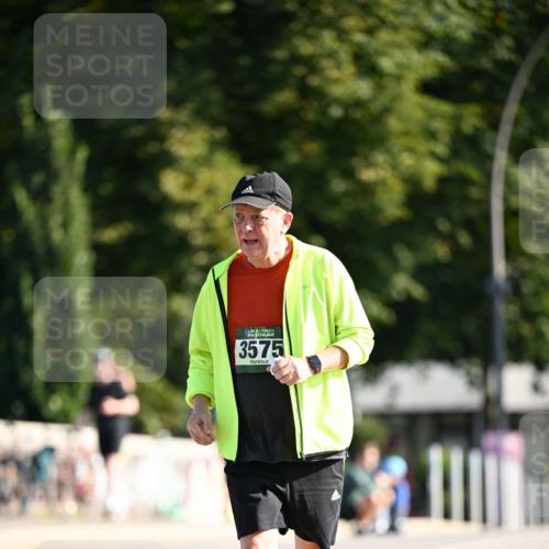 01.09.2024 - BARMER Alsterlauf Dr. Thomas Lammeyer http://msf.ph/oto/6921237 01.09.2024 09:53:55 Laufen 15, 3575 meine-sportfotos.de