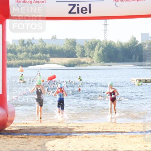 01.09.2024 - 17. Tribühne Triathlon Luisa Fischer http://msf.ph/oto/6921240 01.09.2024 09:02:27 Schwimmen 7, 11, 40 meine-sportfotos.de
