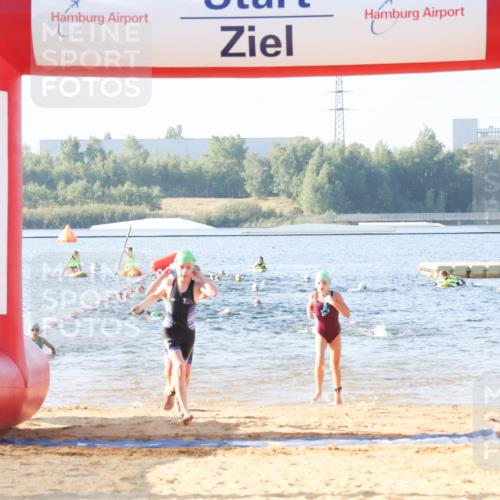 01.09.2024 - 17. Tribühne Triathlon Luisa Fischer http://msf.ph/oto/6921243 01.09.2024 09:02:28 Schwimmen 7, 11, 40, 43 meine-sportfotos.de