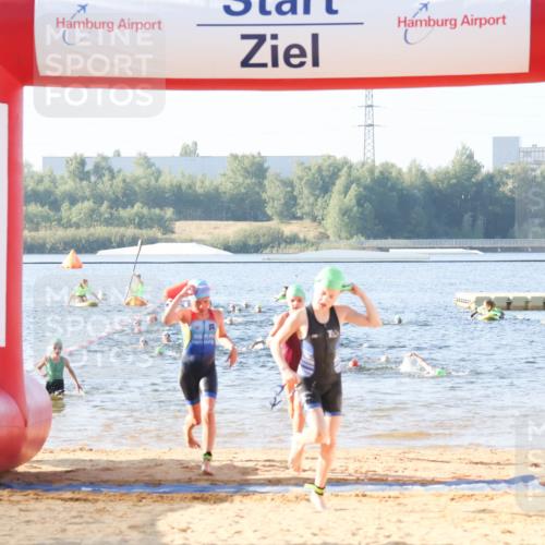 01.09.2024 - 17. Tribühne Triathlon Luisa Fischer http://msf.ph/oto/6921249 01.09.2024 09:02:29 Schwimmen 7, 11, 40, 43 meine-sportfotos.de