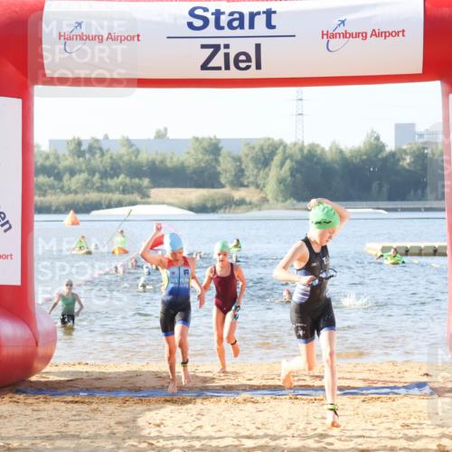 01.09.2024 - 17. Tribühne Triathlon Luisa Fischer http://msf.ph/oto/6921255 01.09.2024 09:02:30 Schwimmen 7, 11, 40, 43 meine-sportfotos.de