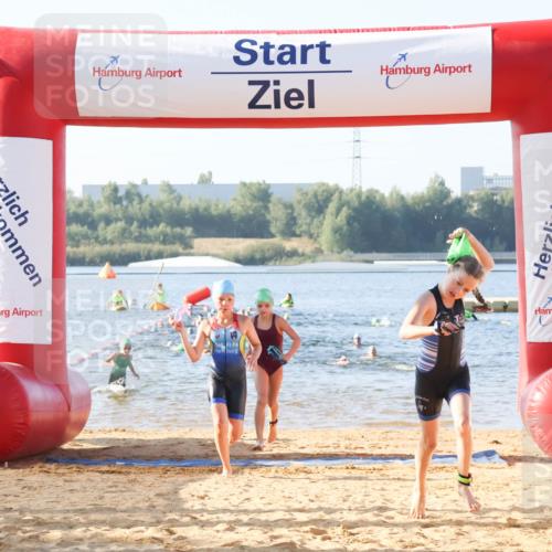 01.09.2024 - 17. Tribühne Triathlon Luisa Fischer http://msf.ph/oto/6921261 01.09.2024 09:02:30 Schwimmen 7, 11, 40, 43 meine-sportfotos.de