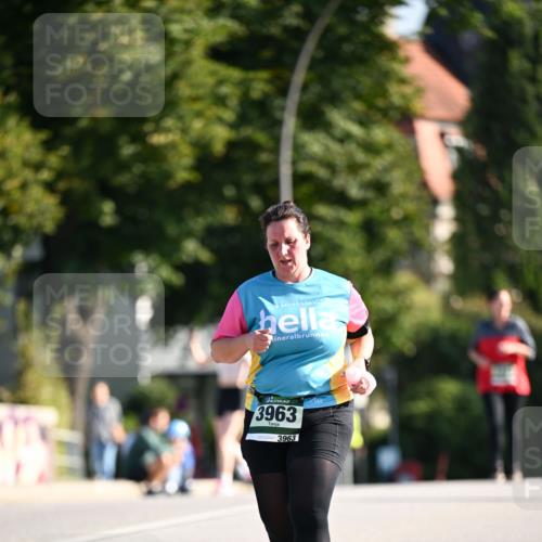 01.09.2024 - BARMER Alsterlauf Dr. Thomas Lammeyer http://msf.ph/oto/6921299 01.09.2024 09:54:06 Laufen 3963, 3963 meine-sportfotos.de
