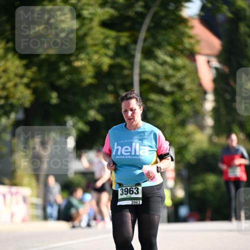 01.09.2024 - BARMER Alsterlauf Dr. Thomas Lammeyer http://msf.ph/oto/6921304 01.09.2024 09:54:06 Laufen 3963, 3963 meine-sportfotos.de