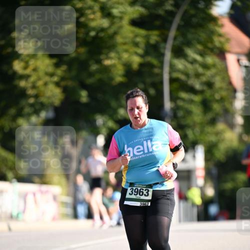 01.09.2024 - BARMER Alsterlauf Dr. Thomas Lammeyer http://msf.ph/oto/6921313 01.09.2024 09:54:07 Laufen 3963, 3963 meine-sportfotos.de