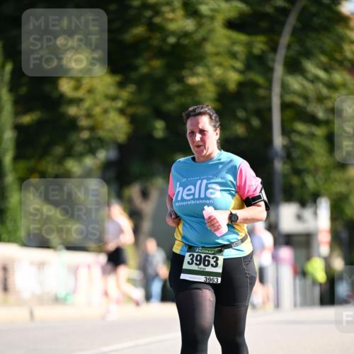 01.09.2024 - BARMER Alsterlauf Dr. Thomas Lammeyer http://msf.ph/oto/6921326 01.09.2024 09:54:07 Laufen 3963, 3963 meine-sportfotos.de