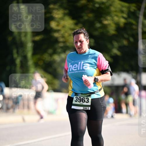 01.09.2024 - BARMER Alsterlauf Dr. Thomas Lammeyer http://msf.ph/oto/6921346 01.09.2024 09:54:08 Laufen 3963, 3963 meine-sportfotos.de