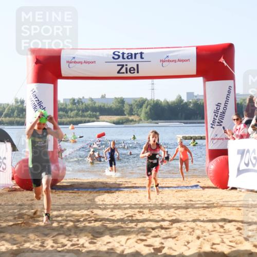 01.09.2024 - 17. Tribühne Triathlon Luisa Fischer http://msf.ph/oto/6921348 01.09.2024 09:02:46 Schwimmen 1, 25, 34, 37, 43 meine-sportfotos.de