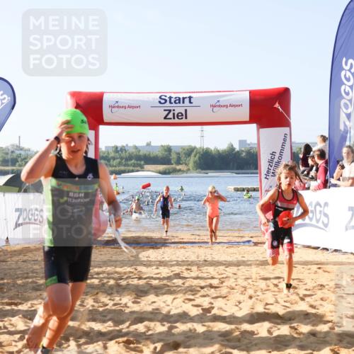 01.09.2024 - 17. Tribühne Triathlon Luisa Fischer http://msf.ph/oto/6921357 01.09.2024 09:02:48 Schwimmen 1, 10, 14, 25, 32, 34, 37, 55 meine-sportfotos.de