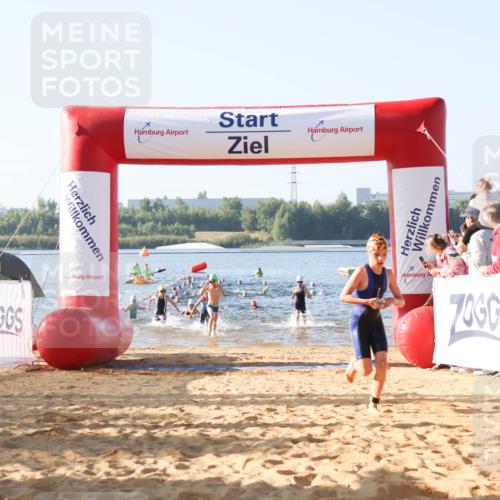 01.09.2024 - 17. Tribühne Triathlon Luisa Fischer http://msf.ph/oto/6921375 01.09.2024 09:02:51 Schwimmen 1, 10, 14, 25, 32, 34, 37, 55 meine-sportfotos.de
