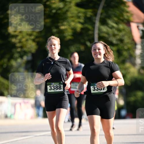 01.09.2024 - BARMER Alsterlauf Dr. Thomas Lammeyer http://msf.ph/oto/6921491 01.09.2024 09:54:14 Laufen 135, 3388, 3367 meine-sportfotos.de