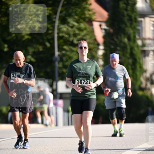 01.09.2024 - BARMER Alsterlauf Dr. Thomas Lammeyer http://msf.ph/oto/6921536 01.09.2024 09:54:16 Laufen 3380, 3672 meine-sportfotos.de