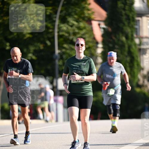 01.09.2024 - BARMER Alsterlauf Dr. Thomas Lammeyer http://msf.ph/oto/6921540 01.09.2024 09:54:17 Laufen 2290, 6380 meine-sportfotos.de