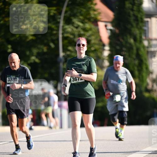 01.09.2024 - BARMER Alsterlauf Dr. Thomas Lammeyer http://msf.ph/oto/6921544 01.09.2024 09:54:17 Laufen 3380, 367 meine-sportfotos.de