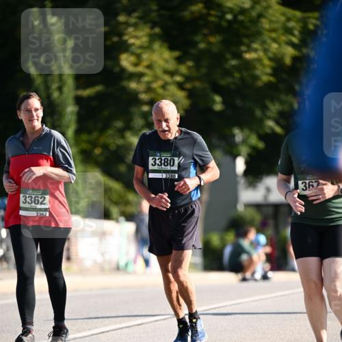 01.09.2024 - BARMER Alsterlauf Dr. Thomas Lammeyer http://msf.ph/oto/6921551 01.09.2024 09:54:18 Laufen 3362, 3362, 3380, 3380, 367 meine-sportfotos.de