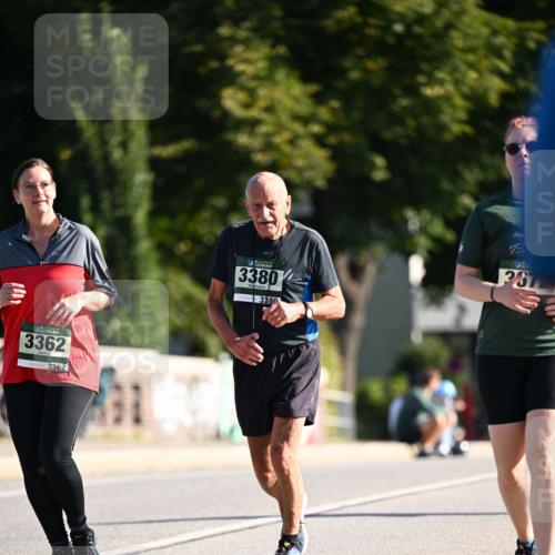 01.09.2024 - BARMER Alsterlauf Dr. Thomas Lammeyer http://msf.ph/oto/6921560 01.09.2024 09:54:18 Laufen 3362, 3362, 3380, 3380, 1367 meine-sportfotos.de