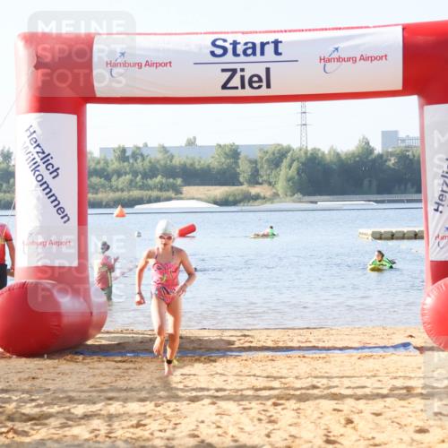 01.09.2024 - 17. Tribühne Triathlon Luisa Fischer http://msf.ph/oto/6921732 01.09.2024 09:04:15 Schwimmen 3, 24, 49, 76, 1488 meine-sportfotos.de