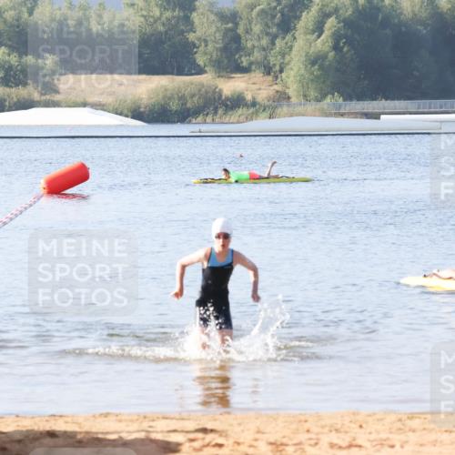 01.09.2024 - 17. Tribühne Triathlon Luisa Fischer http://msf.ph/oto/6921753 01.09.2024 09:04:38 Schwimmen 21 meine-sportfotos.de