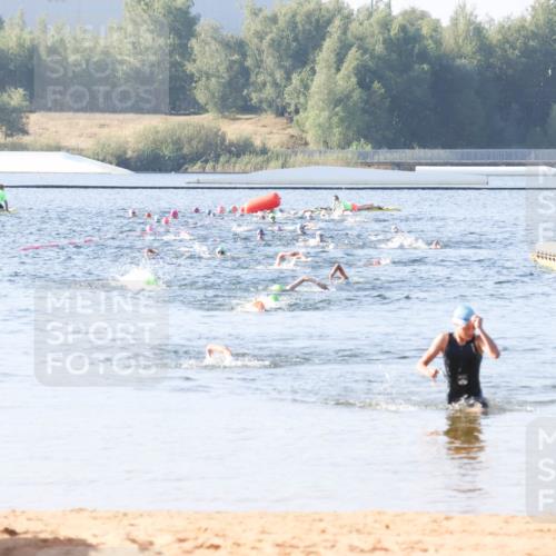 01.09.2024 - 17. Tribühne Triathlon Luisa Fischer http://msf.ph/oto/6921802 01.09.2024 09:28:27 Schwimmen 117 meine-sportfotos.de