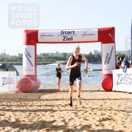 01.09.2024 - 17. Tribühne Triathlon Luisa Fischer http://msf.ph/oto/6922033 01.09.2024 09:29:08 Schwimmen 94, 111, 134, 135 meine-sportfotos.de