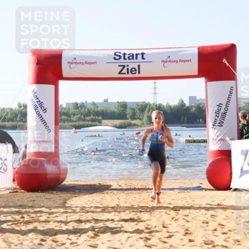 01.09.2024 - 17. Tribühne Triathlon Luisa Fischer http://msf.ph/oto/6922185 01.09.2024 09:29:39 Schwimmen 67, 71, 89, 119, 130, 131, 132 meine-sportfotos.de