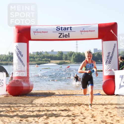 01.09.2024 - 17. Tribühne Triathlon Luisa Fischer http://msf.ph/oto/6922190 01.09.2024 09:29:40 Schwimmen 67, 71, 119, 130, 131, 132, 133 meine-sportfotos.de